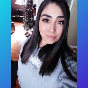 Meet your Posher, Inez